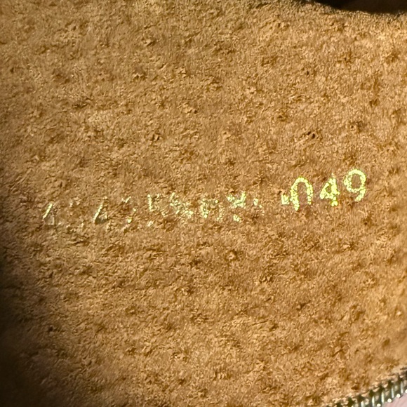 Authentic Fendi Messenger Bag - Picture 8 of 11